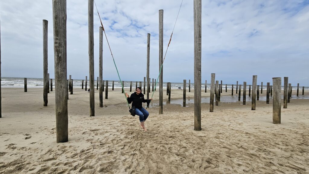 Schaukeln am Strand von Petten